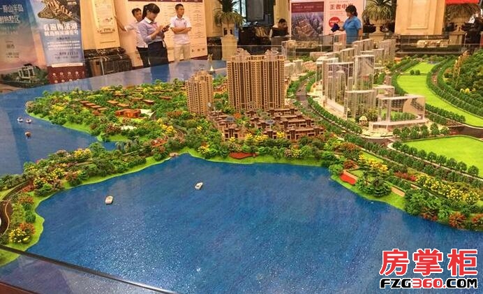 中建梅溪湖中心实景图