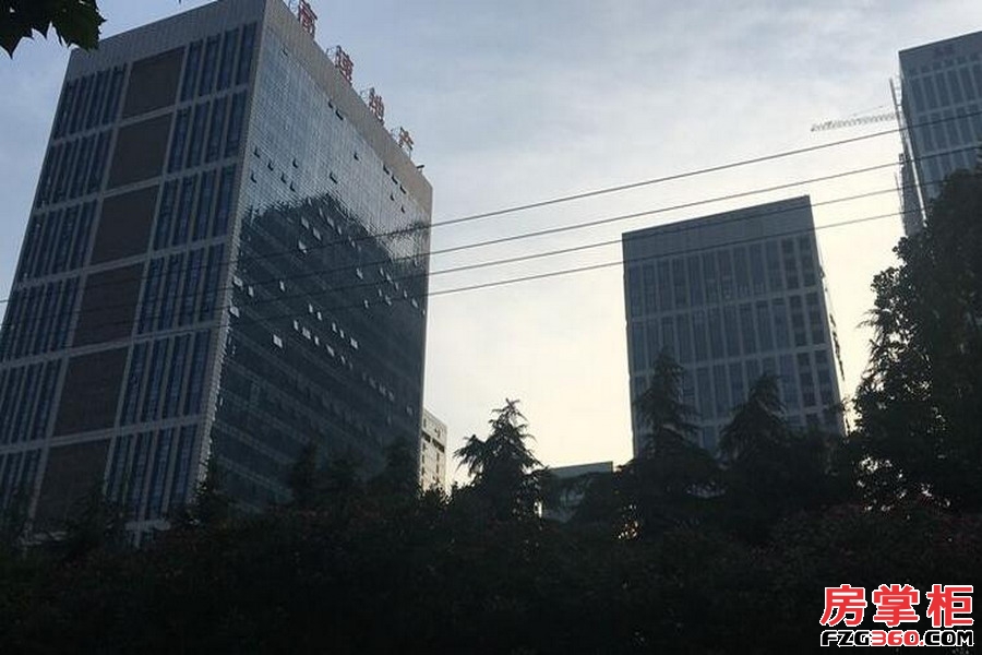 高速滨湖时代广场金融中心实景图