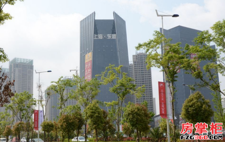 上海东盟商务大厦实景图