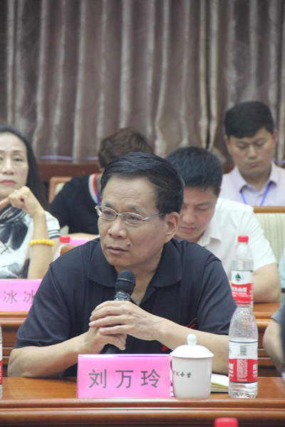 市创新发展座谈会暨 2018河北首届商企银媒新