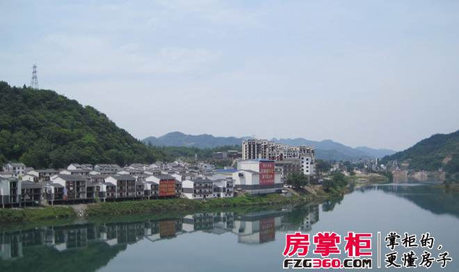 清江古城实景图