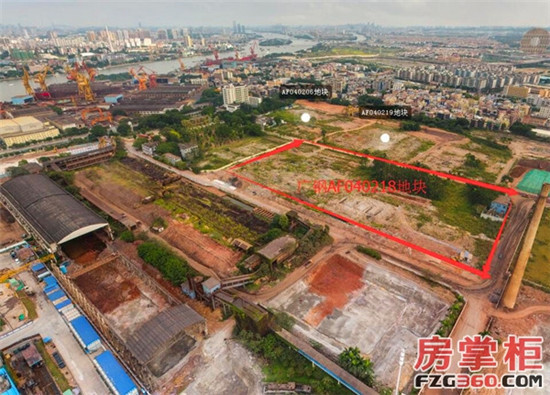 广钢新城AF040218地块现状 广钢新城主力售价4-5万元/,保利曼城和博雅1898主力价格是3.8-4.2万元/带装修。金茂府4.3-4.9万元/带装修,保利海德公馆4.8-5万元/带装修。 不仅要考虑房企的战略,还要考虑战术。这也是其他房企不轻易下手的原因,这才被来自杭州的实力房企绿城拿下。合富房地产研究院顾问黎文江分析,绿城需要打造有特色的产品,才能在激烈的竞争中突破。 克而瑞广州首席分析师肖文晓表示,广钢新城宅地2.