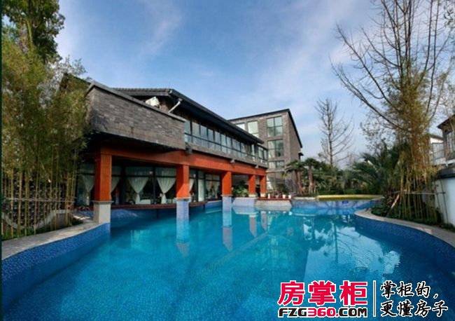 置信芙蓉青城实景图小区游泳池（2012.06）