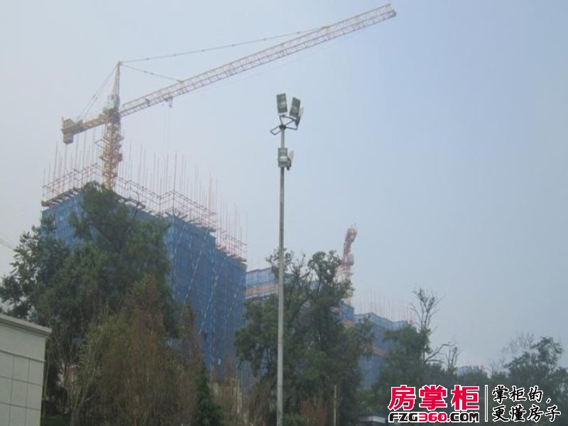 保利西山林语实景图高层建设(2013.2.1)