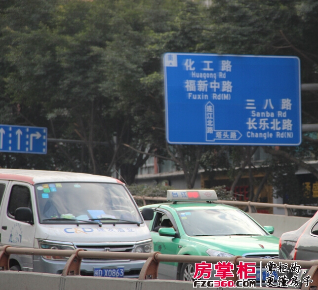融侨悦城交通图附近的路标20140121