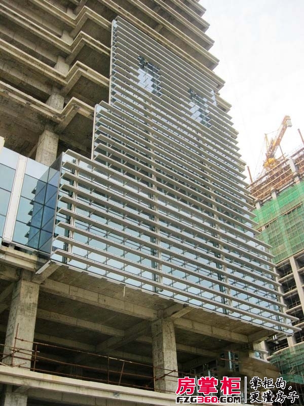 海南大厦实景图项目进展图（2013.7.30）