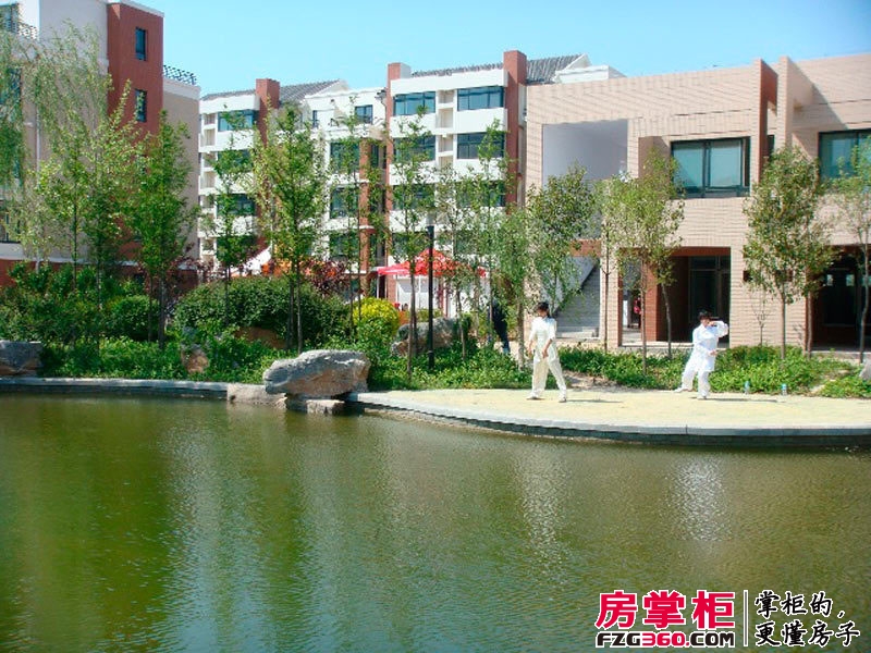 华鑫现代城实景图小区活动（2012-04-17）