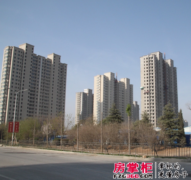银丰唐郡·紫薇园实景图工程进度图（2014-03-30）