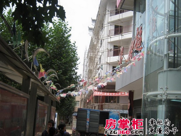 石林商业步行街实景图（2011.7.28）