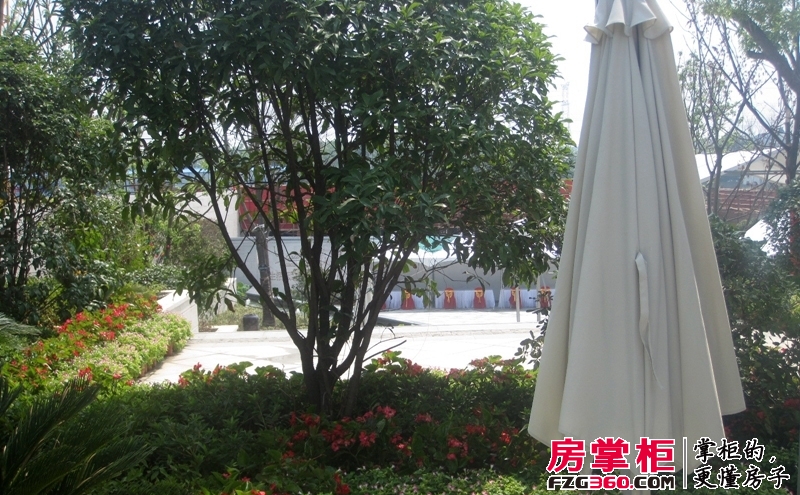 骋望怡峰花园实景图中心景观示范区（2013-08-02）