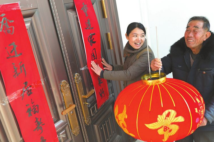 多数商品房没留贴春联位置 市民提议:这是硬配套