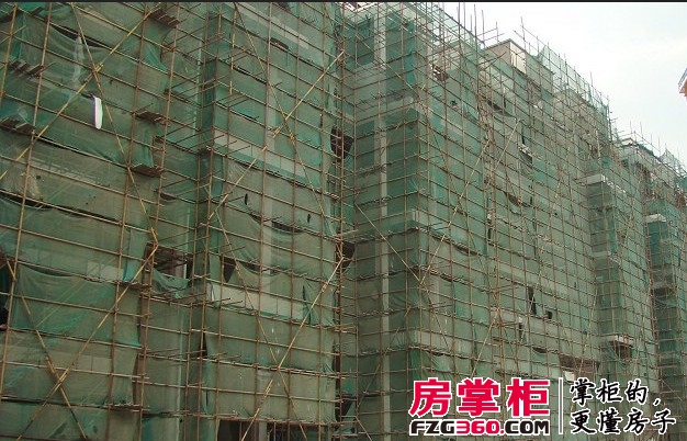 文莱御园2#、3#楼工程进度 已封顶（2010-12）
