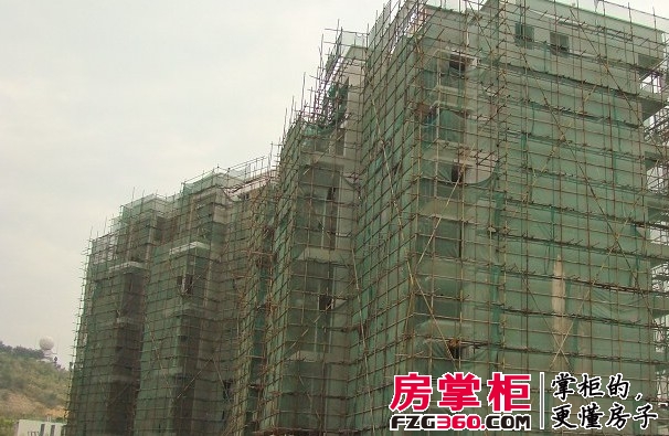 文莱御园6#楼工程进度 已封顶 （2010-12）
