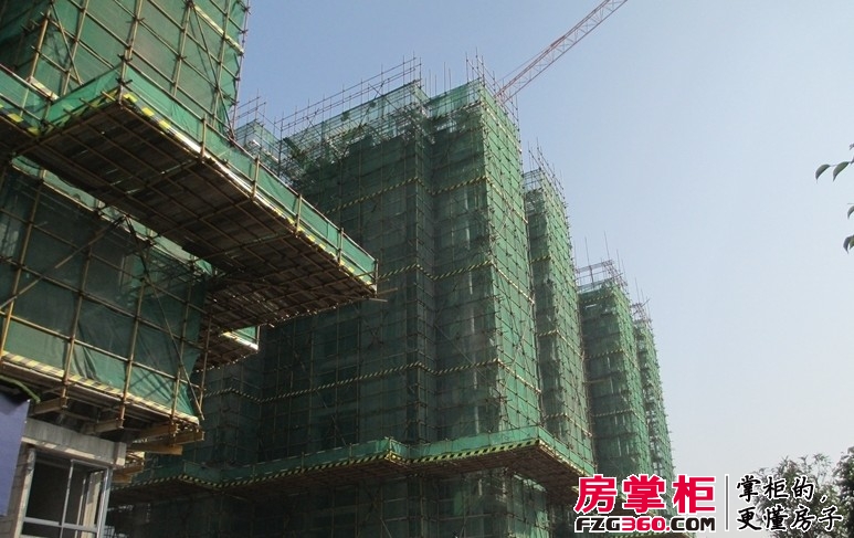 中海·御湖熙岸5号楼工程实景图（2013-12-9）