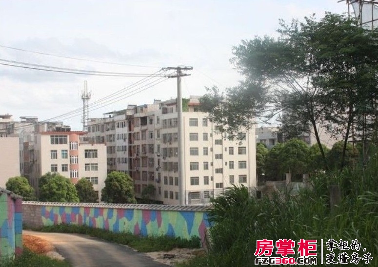 海棠一品外景图周边道路（摄于2013-6）