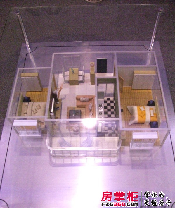 国隆唐巢128平二居室户型模型