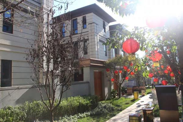 石家庄首个合院别墅精彩亮相 荣盛鹿泉第一届国际风筝节全城狂欢