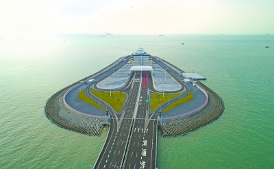 港珠澳大桥工程六成武汉造有近20家企业参与设计和建设