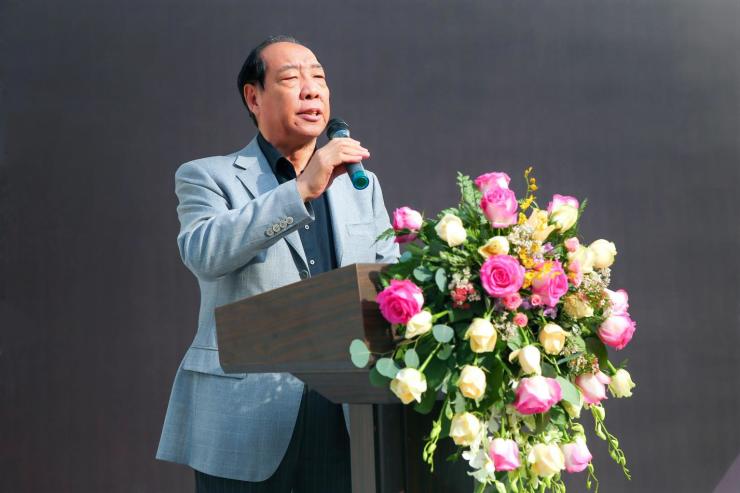 新联合公益基金会理事长孙凤鸣先生致辞河北省延才艺术馆馆长释延才