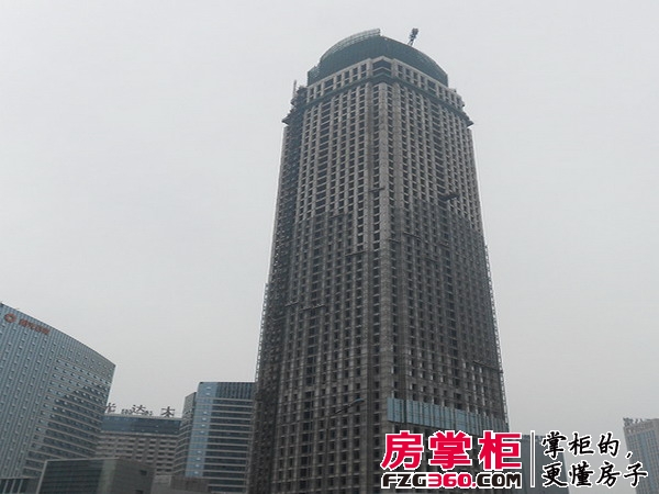沈阳新地中心实景图已封顶（201308）