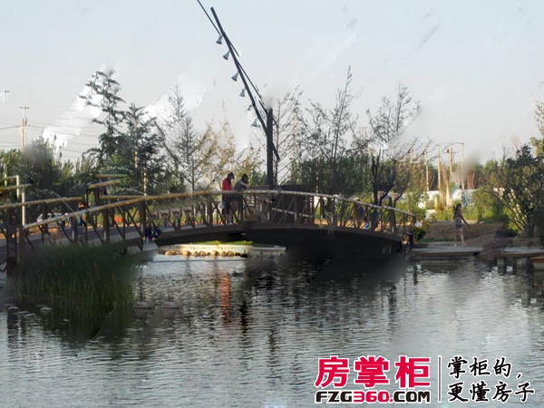 金地长青湾·丹陛实景图园区水系（2013.08.24）