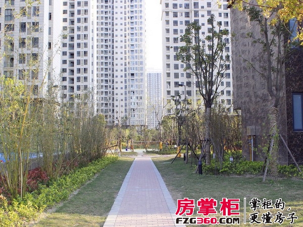 乐活城小区园林实景（2015-4-14）
