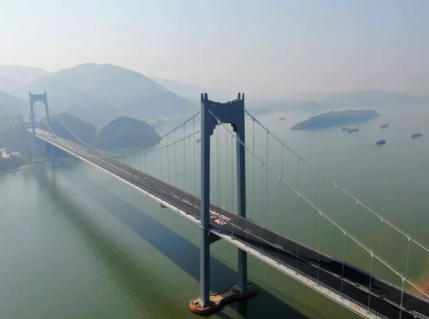 项目的规划;▲西江日报记者 刘春林 摄轨道交通方面,要抓好深江肇高铁