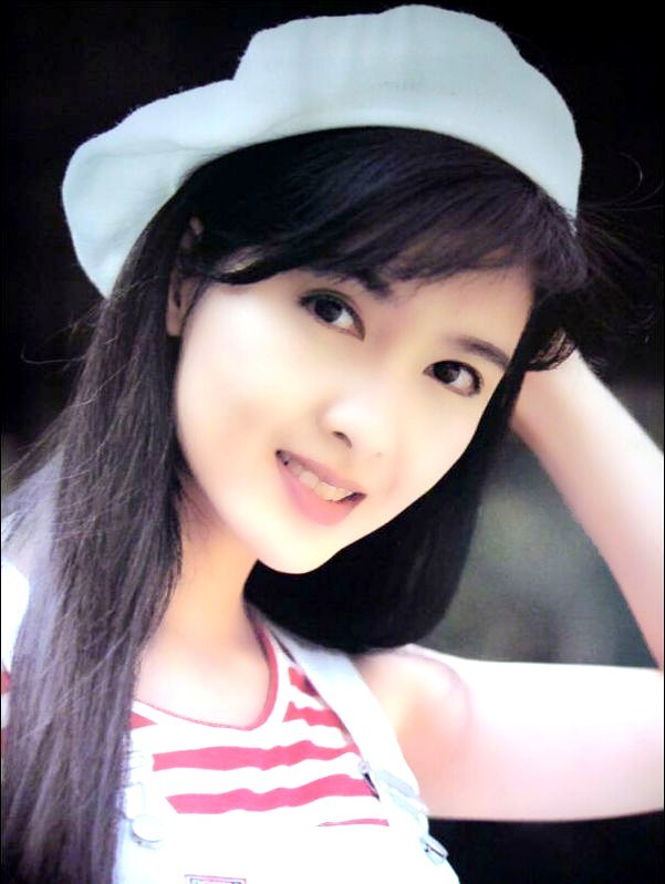 《大时代》里美丽动人的小犹太同时,她还是《刀马旦》里温顺娴熟的