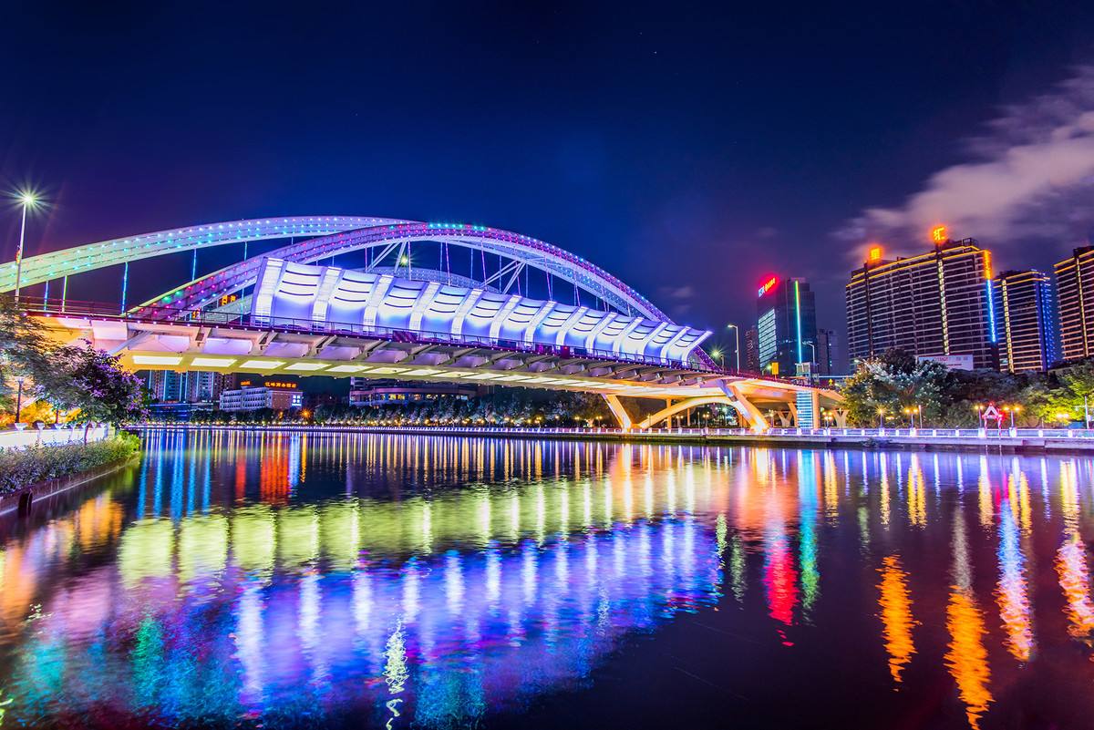 致敬白银时代2008-2018:看中山地产风云人物书写传奇人生