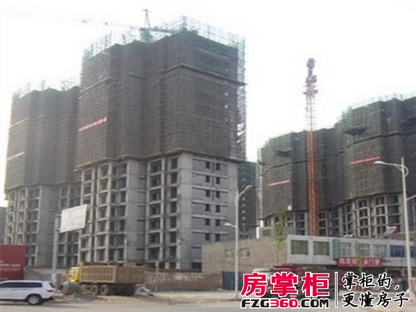 嘉业龙湖壹品实景图1号楼工程进度（2014-4-06）
