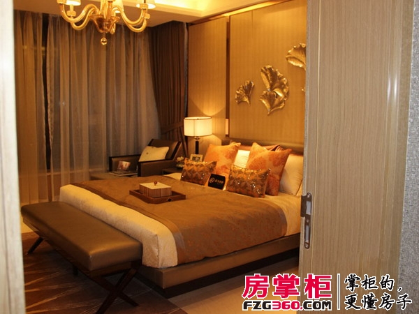 郑州雅居乐国际花园样板间212平别墅卧室（2014-1-20）